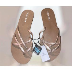 NWT New School li Sandals Rose Gold
